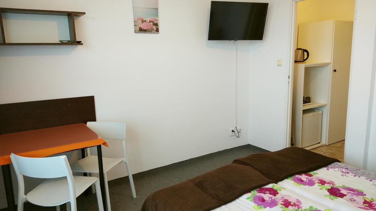 Klif Pokoje Goscinne W Centrum Blisko Morza Ustronie Morskie Esterno foto